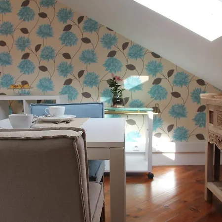 ゲストハウス ザ スカイ ロフト *